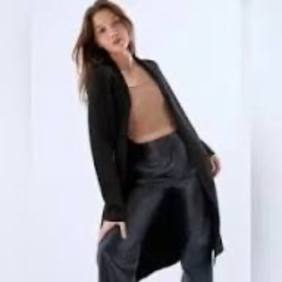 Aritzia Babaton The Group Sweater - Picture 2 of 5